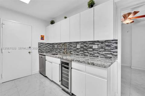800 NE 195th St 220, Miami FL - photo 18 of 64