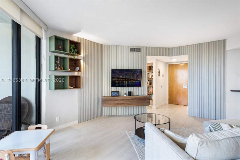 2 bedroom Condominium at 20185 E Country Club Dr 604+Den, The Landmark Condo, Aventura — photo 4