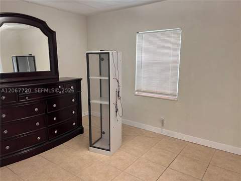 1318 NW 34th St, Miami FL - photo 6 of 24