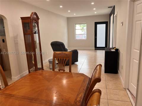 1318 NW 34th St, Miami FL - photo 8 of 24