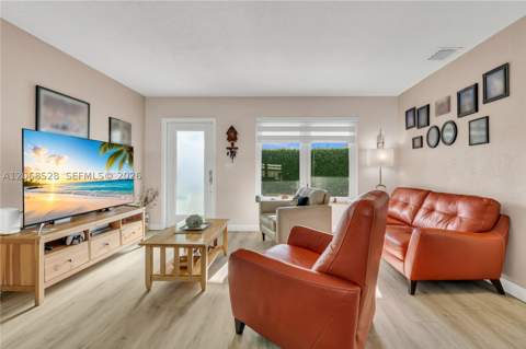 4275 SW 87th Ave, Miami FL - photo 16 of 43