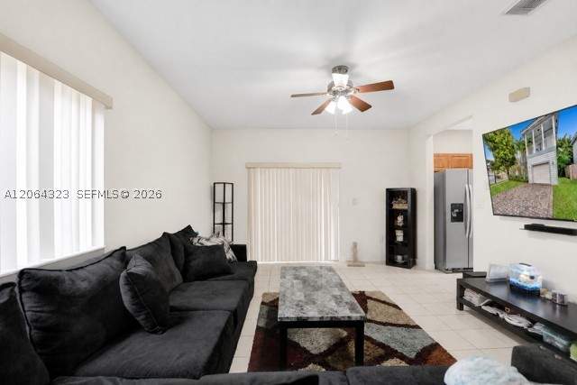 3 bedroom SingleFamilyResidence at 385 NE 31st Ave, Bimini At The Oasis, Homestead — photo 3