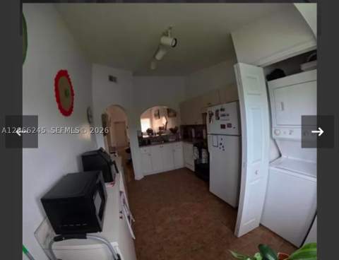 985 NE 34th Ave 203, Homestead FL - photo 6 of 13