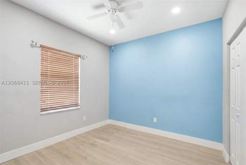 8906 SW 224th Ter, Cutler Bay FL - photo 12 of 38