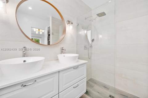 742 NE 82nd Ter, Miami FL - photo 14 of 36