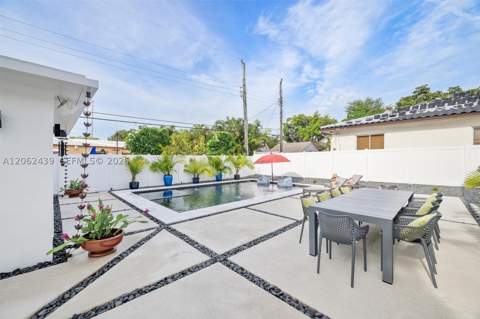 742 NE 82nd Ter, Miami FL - photo 22 of 36