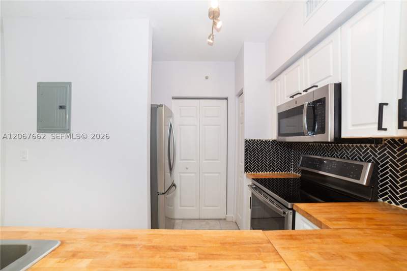 2 bedroom Condominium at 17125 N Bay Rd 3410, Porto Bellagio, Sunny Isles Beach — photo 4