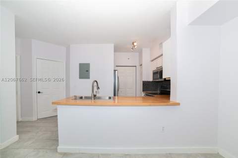 17125 N Bay Rd 3410, Sunny Isles Beach FL - photo 8 of 72