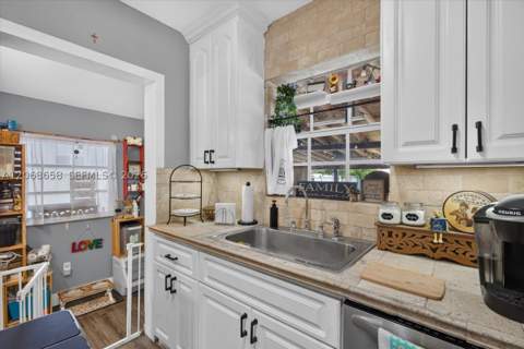 121 E 36th St, Hialeah FL - photo 15 of 32