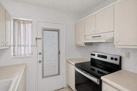 3922 NE 166th St S303, North Miami Beach FL - photo 20 of 25