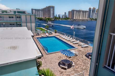 3922 NE 166th St S303, North Miami Beach FL - photo 8 of 25