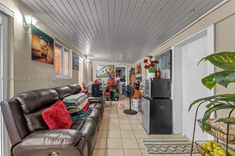 11940 SW 186th St, Miami FL - photo 11 of 35