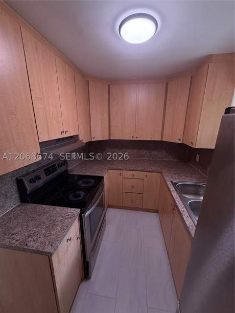 70 SW 14th Ter, Homestead FL - photo 9 of 14