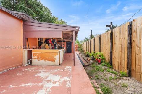 1223 NE 182nd St, North Miami Beach FL - photo 14 of 18