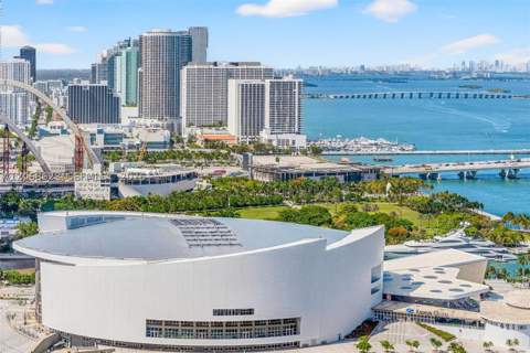 244 Biscayne Blvd 3702, Miami FL - photo 15 of 21