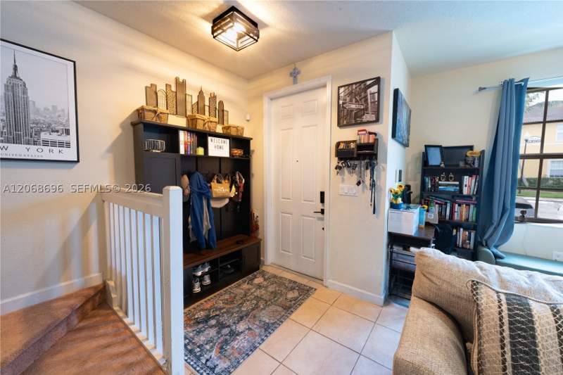 3 bedroom Townhouse at 9051 SW 227th St 11, Lakes By The Bay Eve Repl, Cutler Bay — photo 2