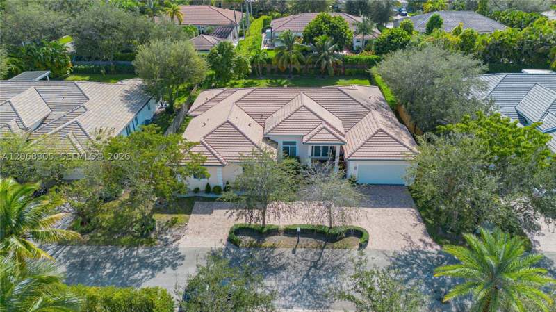 4 bedroom SingleFamilyResidence at 9424 SW 123rd Ter, Oak Ridge Falls Third Add, Miami — photo 4