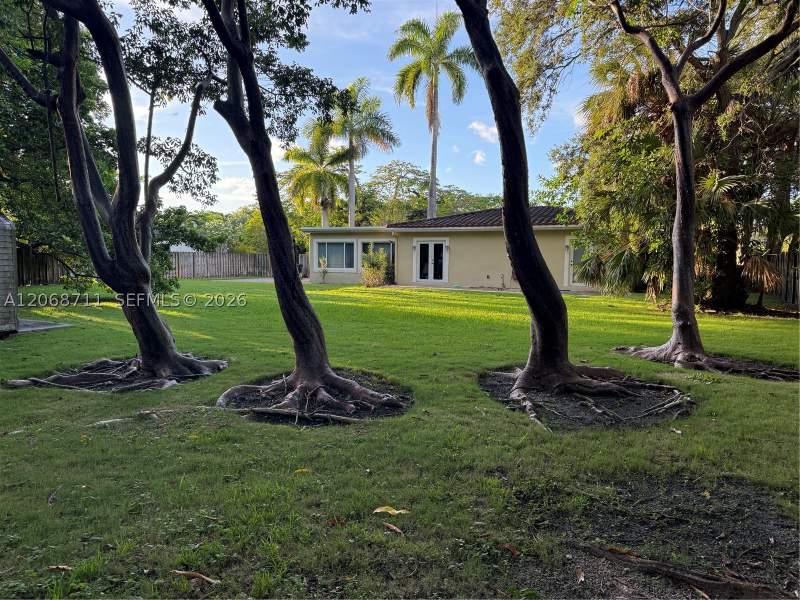 2 bedroom SingleFamilyResidence at 6200 SW 78th St, Oak Heights, South Miami — photo 3