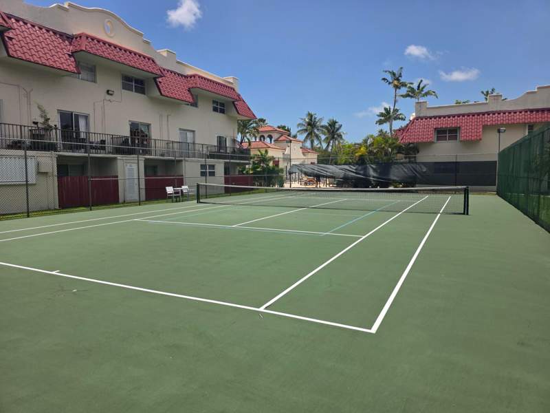 2 bedroom Condominium at 6705 N Kendall Drive 307, Villas Of Pinecrest Condo, Pinecrest — photo 3