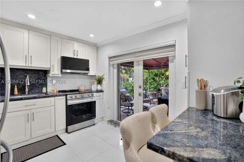 2050 SW 122nd Ave 21, Miami FL - photo 12 of 37