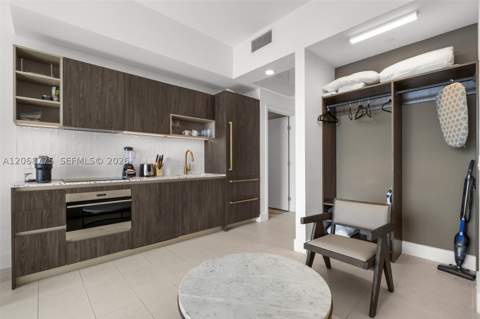159 NE 6th St 4910, Miami FL - photo 11 of 30