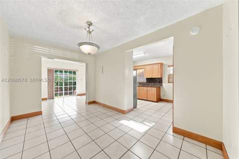 6710 SW 29th St, Miami FL - photo 7 of 41
