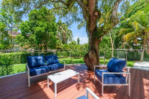 7277 SW 165th St, Palmetto Bay FL - photo 16 of 45