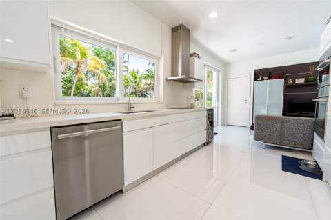 7277 SW 165th St, Palmetto Bay FL - photo 6 of 45