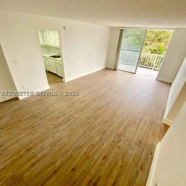 2 bedroom Condominium at 492 NW 165th St Rd C-415, Montecarlo Condo, Miami — photo 3