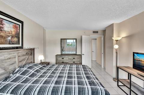9273 Collins Ave 308, Surfside FL - photo 6 of 21