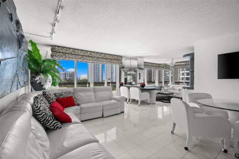 19101 NE 36th Ct 807, Aventura FL - photo 7 of 24