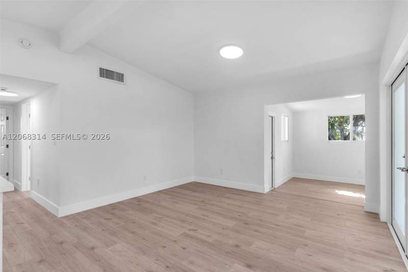 3 bedroom SingleFamilyResidence at 11445 SW 43rd Ter, Westwood Lake, Miami — photo 3