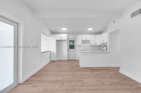 11445 SW 43rd Ter, Miami FL - photo 7 of 31