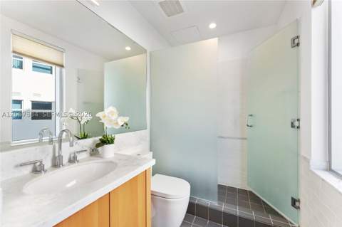 6101 Aqua Ave 703, Miami Beach FL - photo 16 of 35