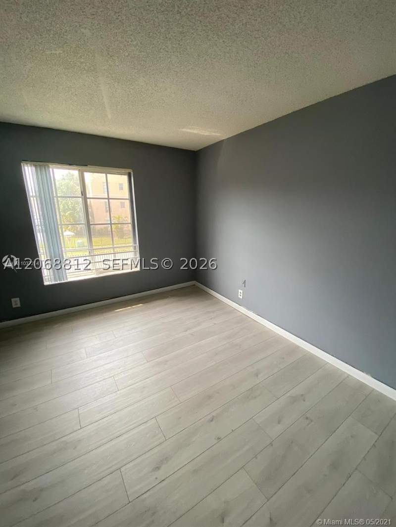 2 bedroom Condominium at 5241 Geneva Way 203, Doral Gardens II Condo, Doral — photo 4