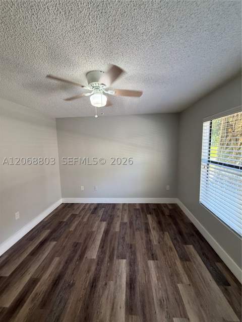 15600 SW 106th Ln 1007, Miami FL - photo 10 of 25