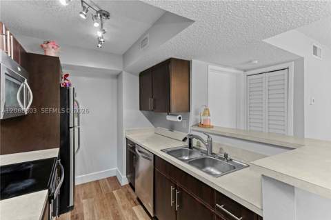 15600 SW 106th Ln 1007, Miami FL - photo 21 of 25