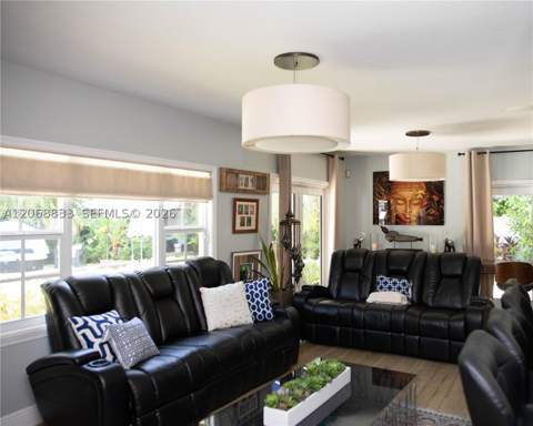 8305 SW 171st St, Palmetto Bay FL - photo 6 of 15