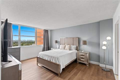 1301 NE Miami Gardens Dr 1515W, Miami FL - photo 16 of 36