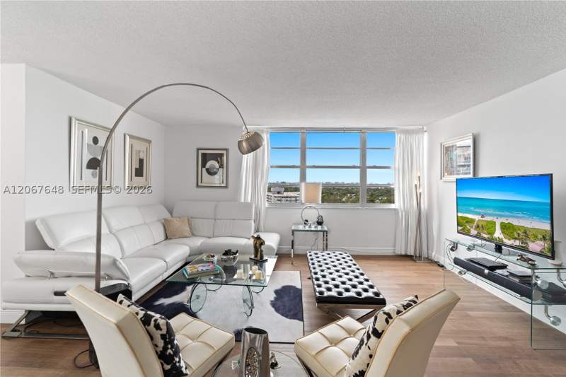 2 bedroom Condominium at 1301 NE Miami Gardens Dr 1515W, BUCKLEY TOWERS CONDO - EA, Miami — photo 3