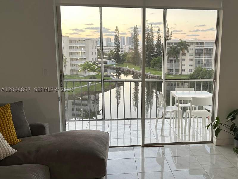 1 bedroom Condominium at 2851 Leonard Dr J503, POINT EAST SEC II CONDO, Aventura — photo 2