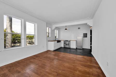 1027 Pennsylvania Ave 201, Miami Beach FL - photo 11 of 23