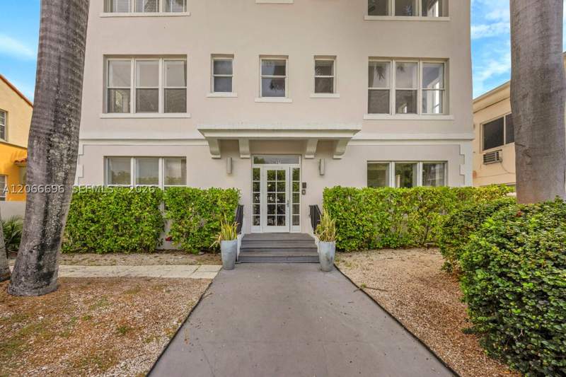 2 bedroom Condominium at 1027 Pennsylvania Ave 201, Penn Plaza Condo, Miami Beach — photo 5