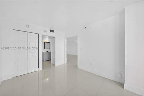 20505 E Country Club Dr 2132, Aventura FL - photo 14 of 36