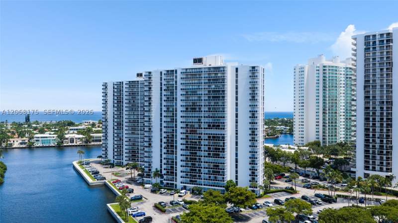 2 bedroom Condominium at 20505 E Country Club Dr 2132, Waterview Condo, Aventura — photo 4