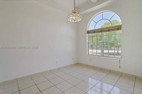 25 Ludlam Dr, Miami Springs FL - photo 10 of 32
