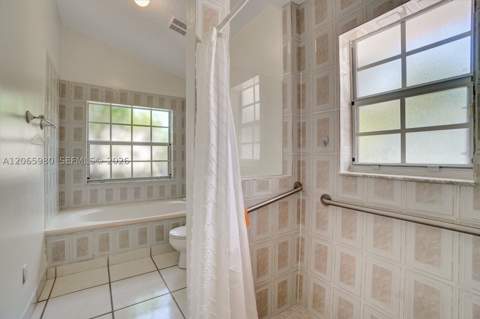 25 Ludlam Dr, Miami Springs FL - photo 19 of 32