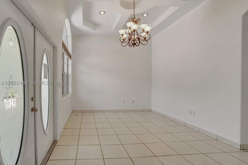 4 bedroom SingleFamilyResidence at 25 Ludlam Dr, Rev Of Rev Fec Addn Hiale, Miami Springs — photo 5
