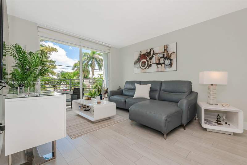 2 bedroom Condominium at 8201 NW 8th St 1-204, Palm Court Of Miami Condo, Miami — photo 4
