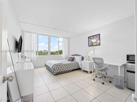 7441 Wayne Ave 3H, Miami Beach FL - photo 11 of 37